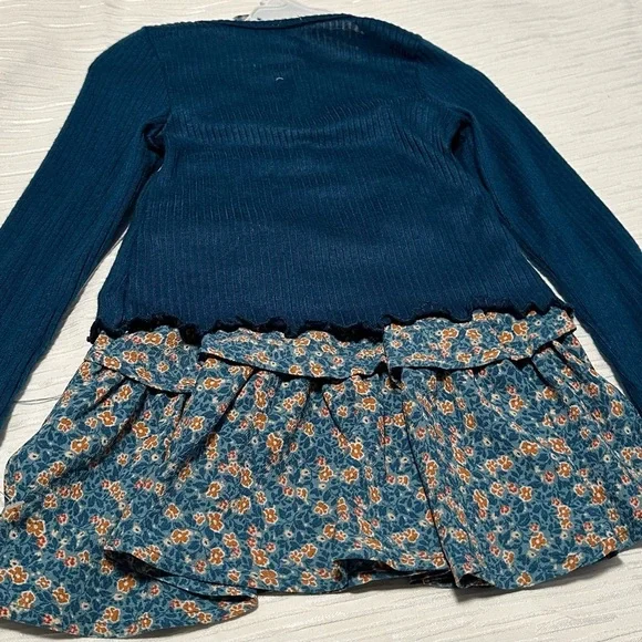 NEW Tahari Girl sweater and skirt set with matching hair tie - Picture 4 of 5